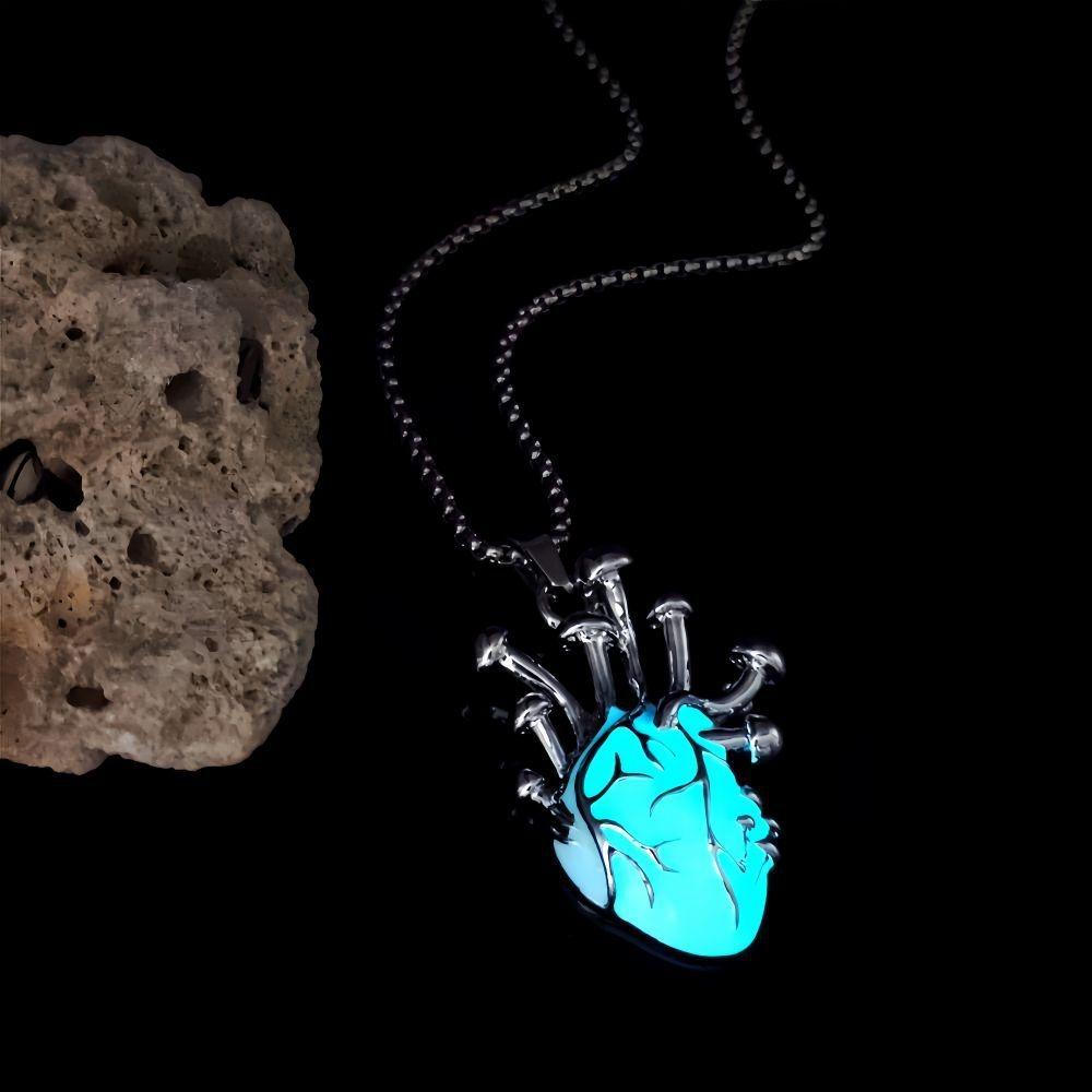 New Zinc Alloy Heart Locket Pendant Necklace Glow In The Dark Necklace for Women Men Halloween Gift