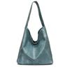 Retro Large-capacity Tote Bag Women's Spring New Trendy Fashion Shoulder Bag Versatile Bucket Bag