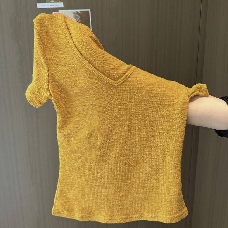 Pure Desire Sexy V-neck Front Shoulder Short-sleeved T-shirt Women's Summer 2026 New Slim-fit Korean Version of Texture Short Top and Clothing
