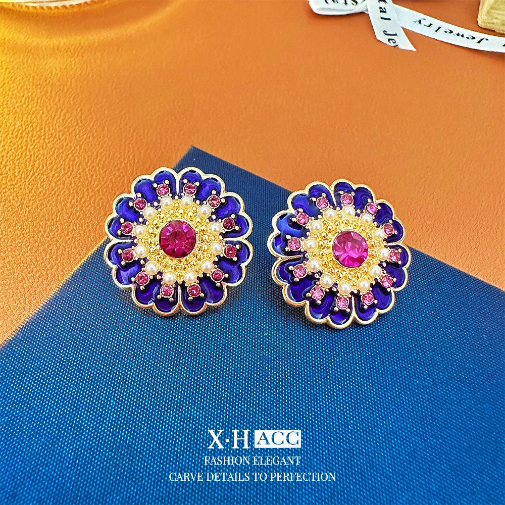 Vintage Bow Earrings: Timeless, High-End Retro Fashion Accessory