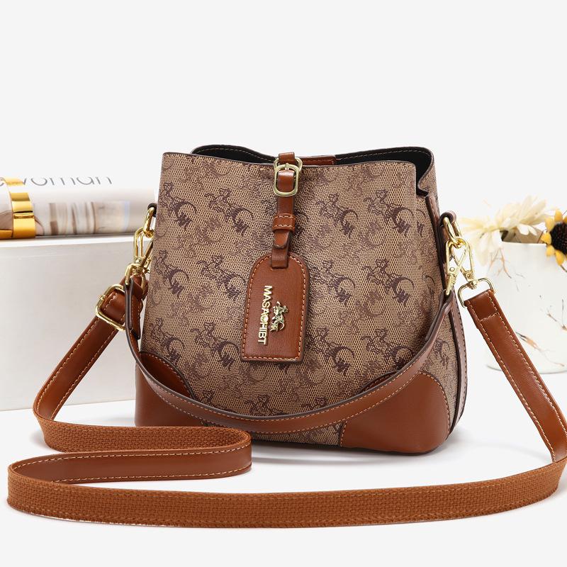 

Сумка сумка-мессенджер женская 2025 новая женская портативная большой вместимости премиальная сумка-ведро универсальная повседневная на плечо