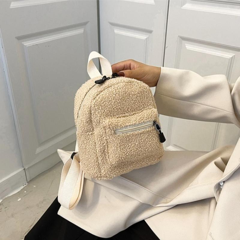 Women‘s Mini Backpack Cute Plush Lamb Fur Korean Fashion Small Bag for Fall Winter Shopping Campus Daily Use Student Rucksack