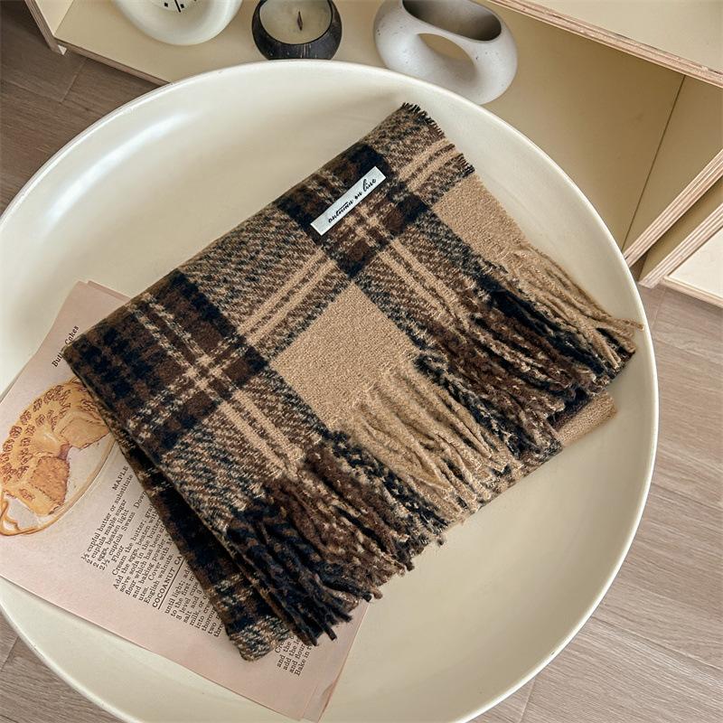 Versatile Imitation Cashmere Tassel Soft And Sticky Plaid Scarf For Women'S Winter Luxury New Fashionable Thickened Warm Shawl