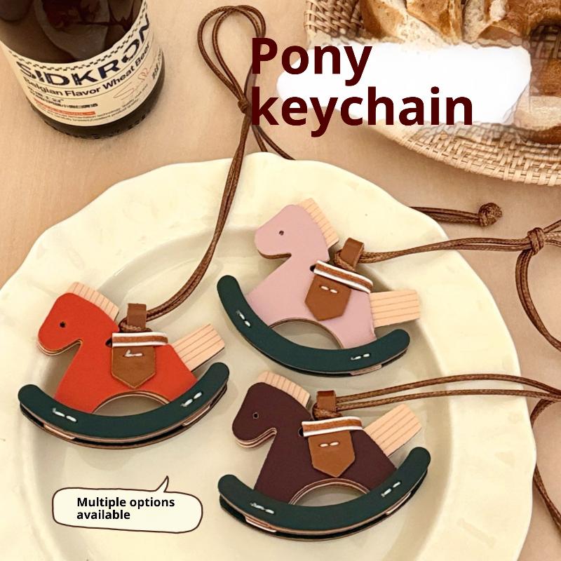 Cute Cartoon Rocking Horse Leather Keychain Kawaii Retro Creativity Leather Necklace Versatile Decoration Accessories Gifts