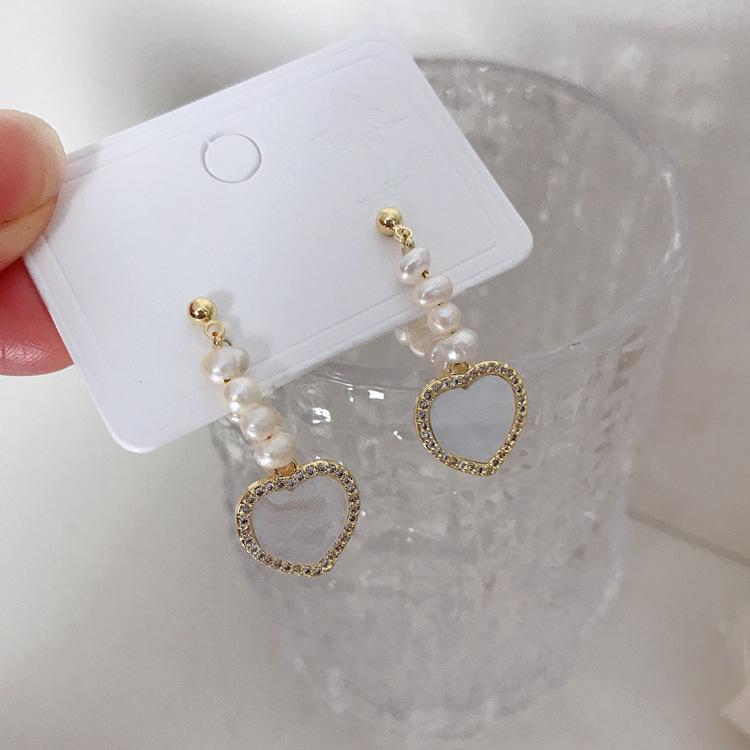 2025 Korean High-End Pearl Flower Earrings: Luxurious Niche Design for Women