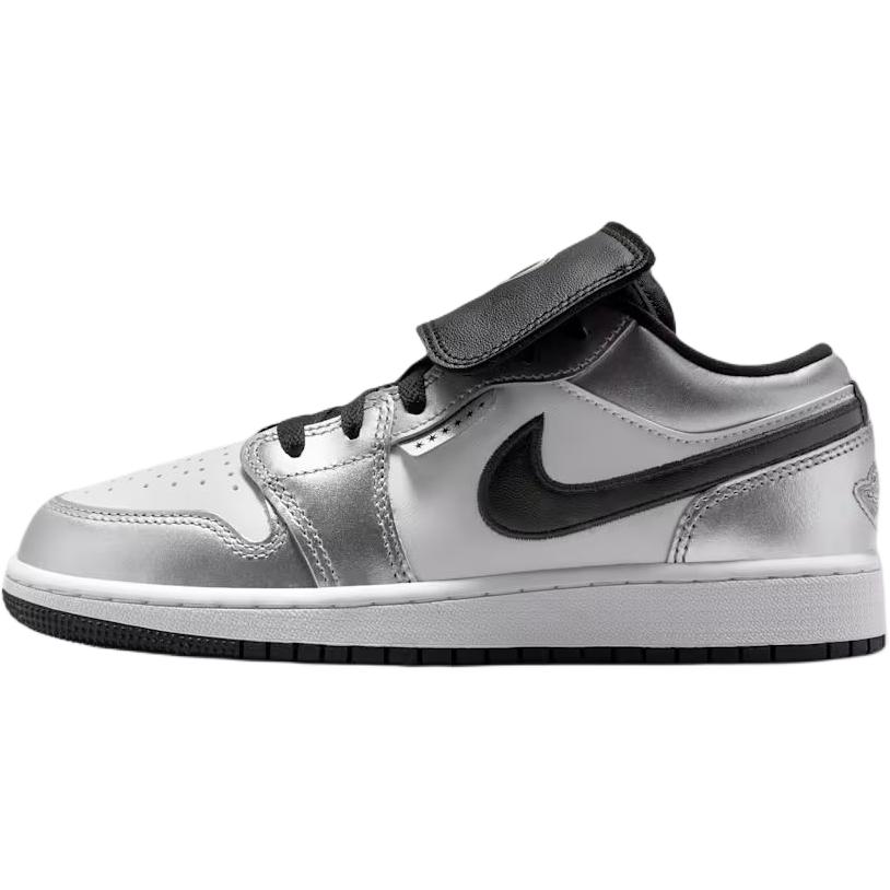 

Кроссовки для детей Air Jordan 1 Low SE GS White Metallic Silver Black IR2310-100 39