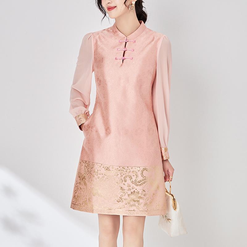 

Весеннее ретро-платье из жаккарда золотого цвета с китайской пуговицей