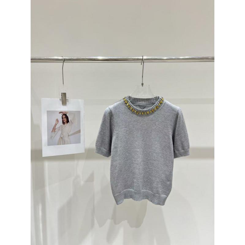 European Celebrity Rhinestone Collar Short Sleeve Knit Top - Age-Reducing & Versatile
