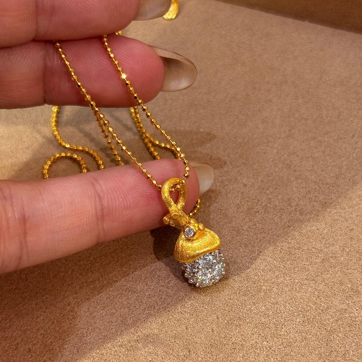 

Classic retro brushed pine cone pendant necklace pendant high-end inlay diamonds collar chain women s wedding jewelry gift