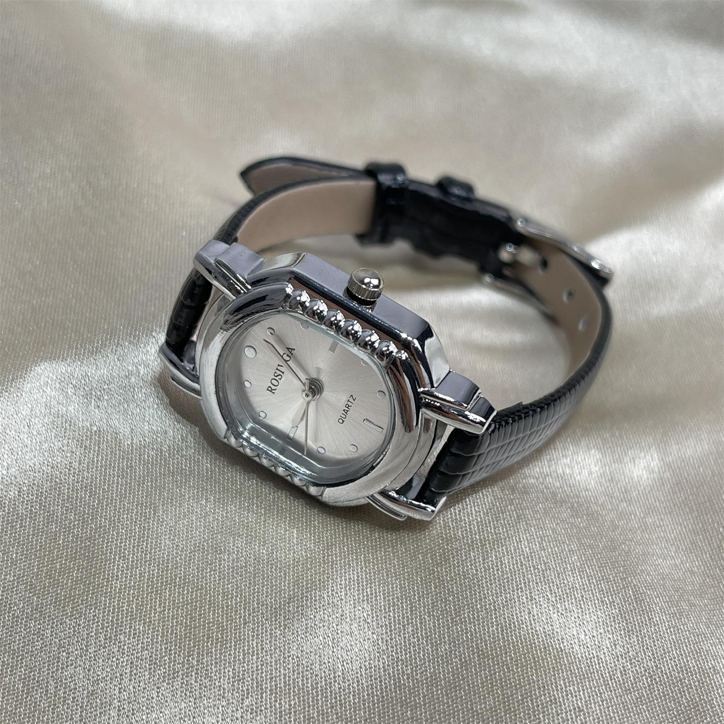 Niche Retro Wine Barrel High Value Watch Women Exquisite Small Temperament Simple Casual Belt