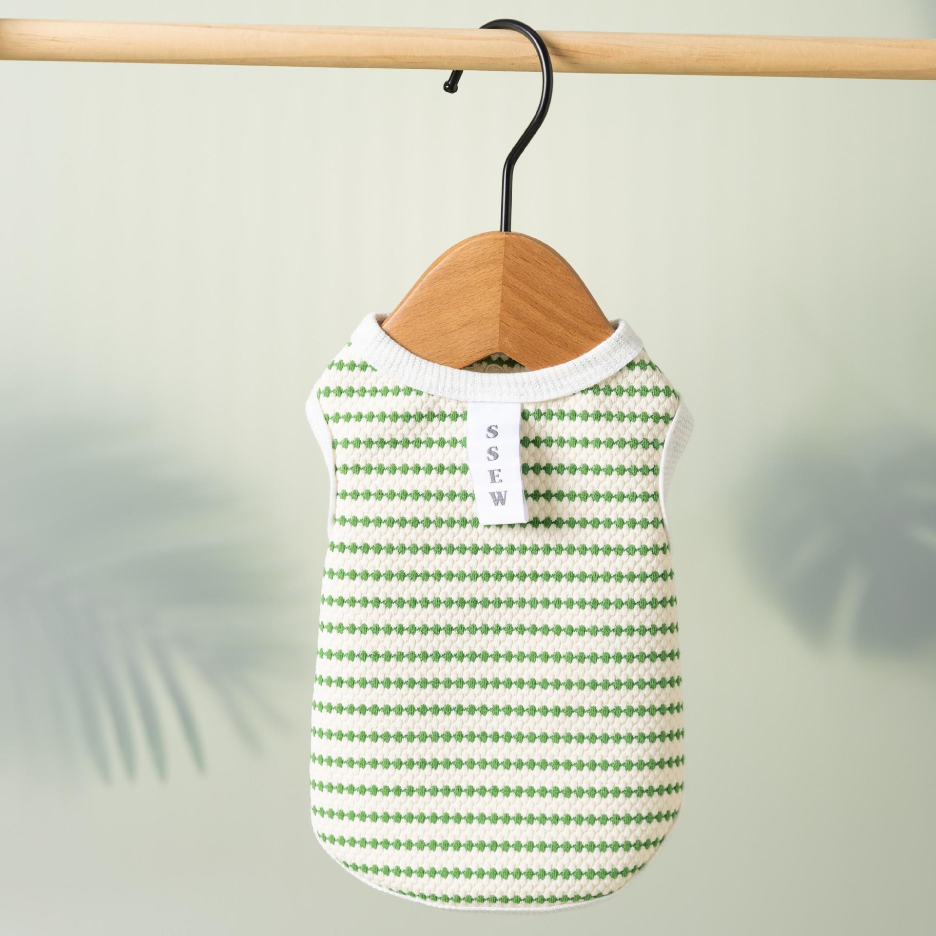 

Popular dog clothes spring and summer striped waffle vest medium and small dog summer thin pet clothes XXL (recommended weight 15-10kg)