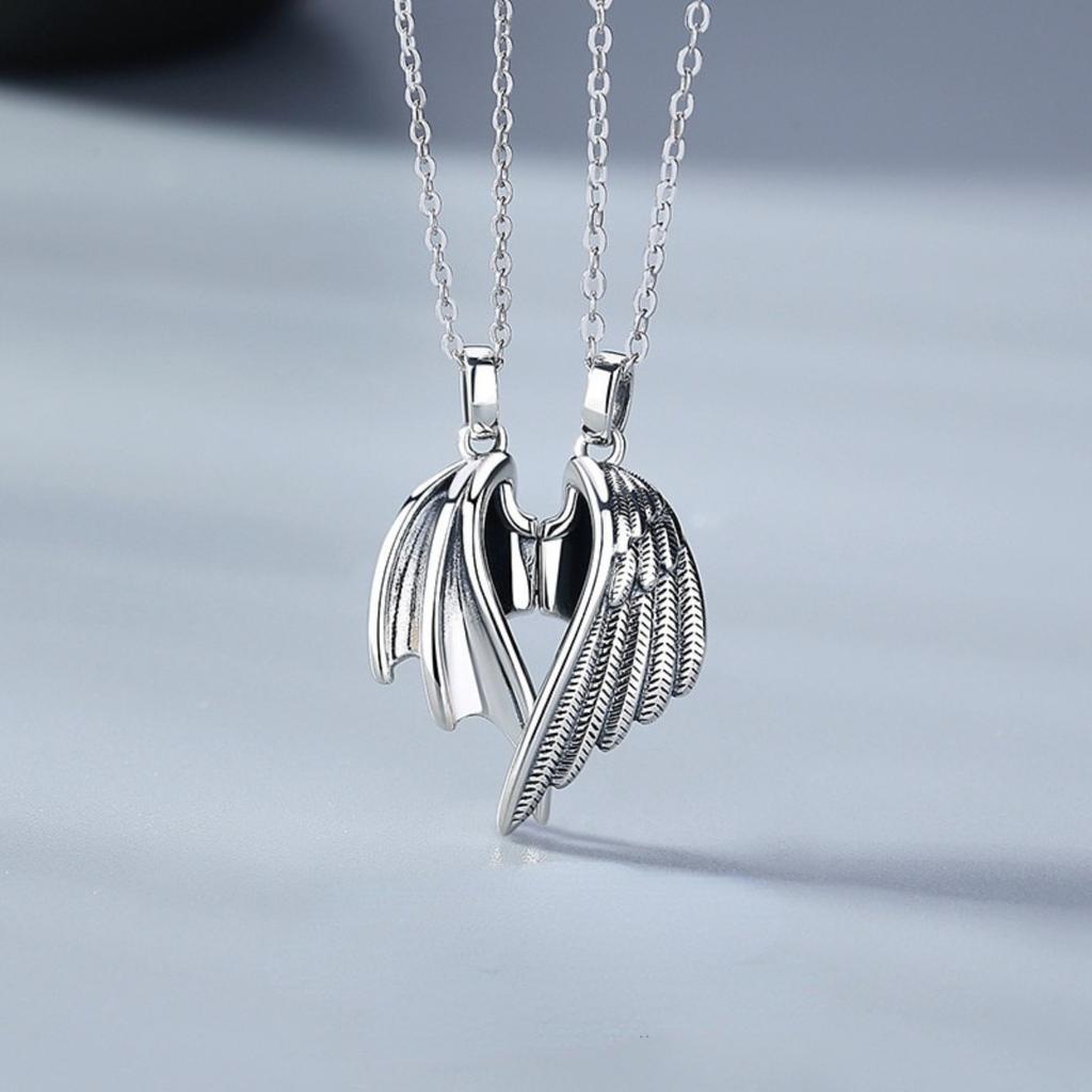 Couple Necklace Clavicle Chain Women Devil Protects Angel Devil 1 Pair Lovers Necklace for Women Men Fashion Jewelry