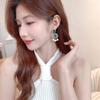 Ladies Light Luxury Design Elegant Imitation Pearl Tassel Flower Earrings Fashionable and Versatile Unique Design Sense Earrings