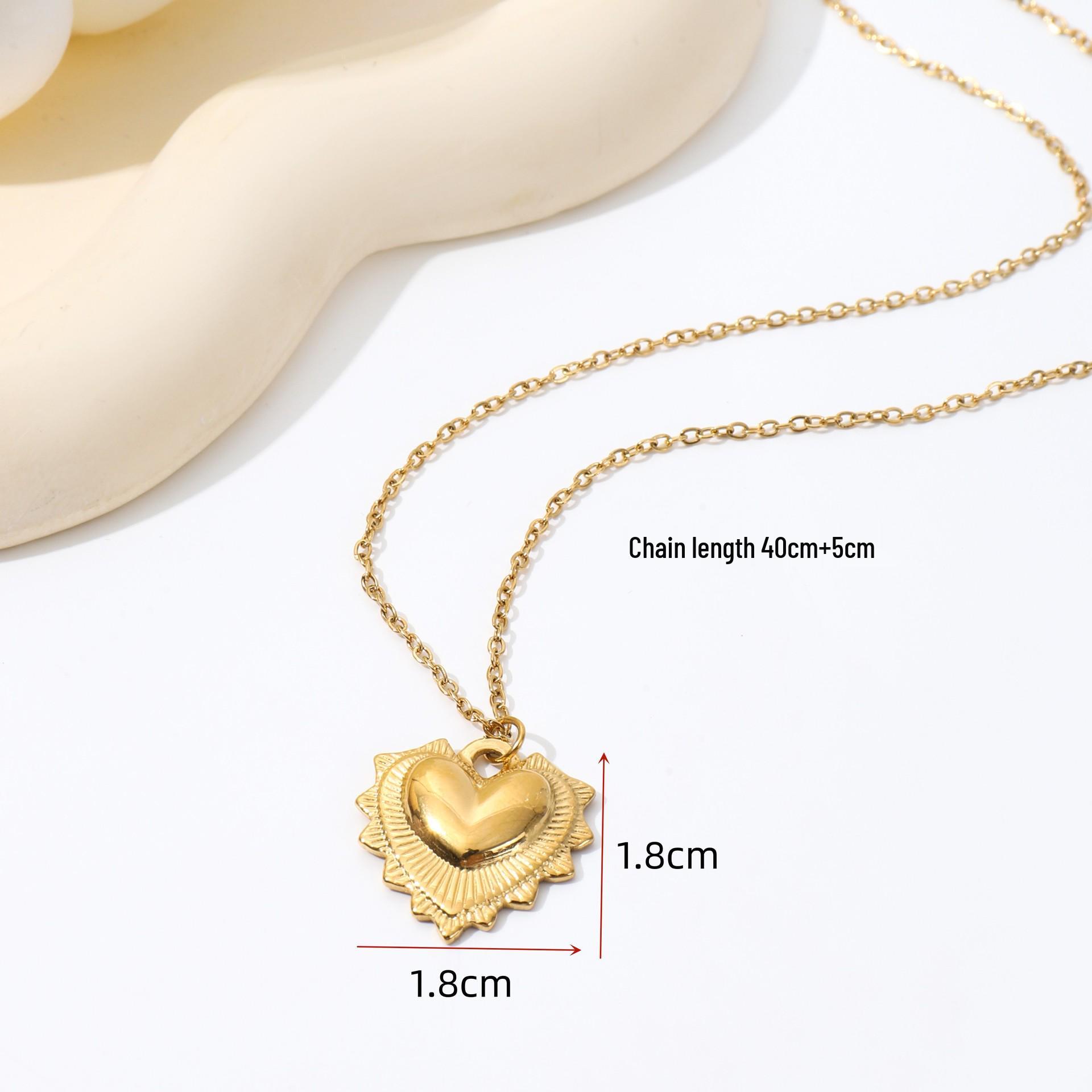 European and American Titanium Steel Heart Pendant Necklace for Women - Light Luxury Niche Design, Versatile Clavicle Chain