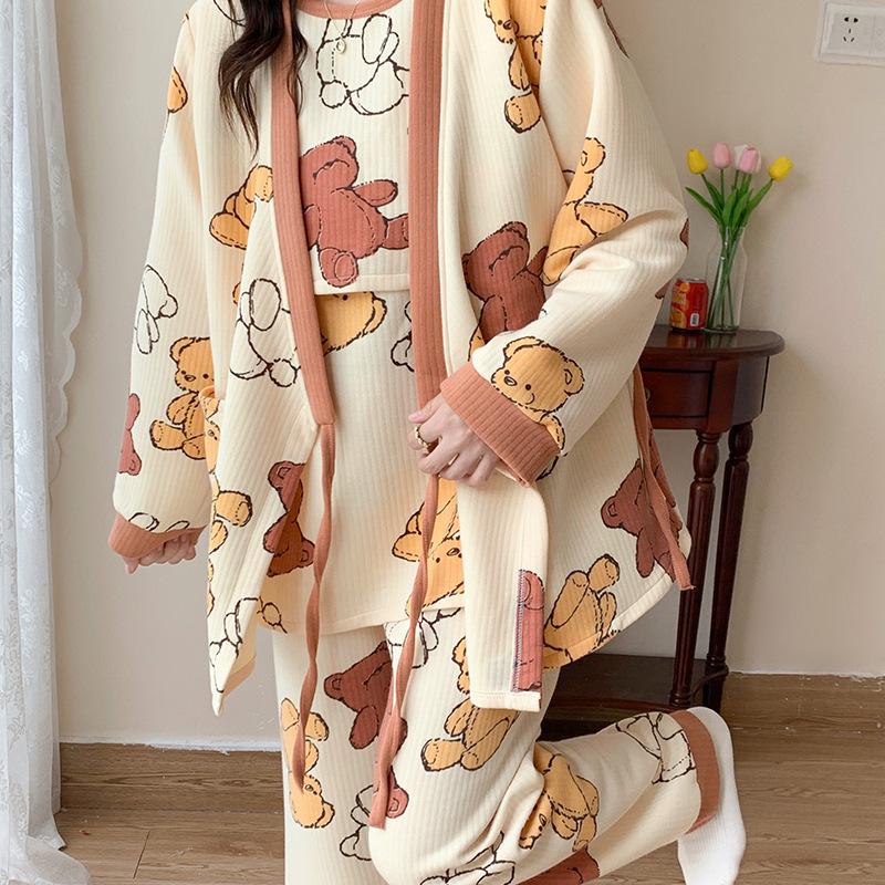 

2024 Winter Air Cotton Maternity Three-Piece Set: Thickened Kimono for Postpartum Breastfeeding and Home Wear. M