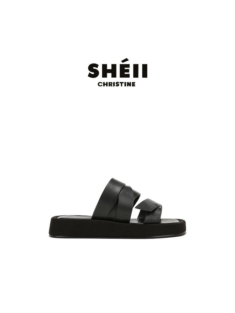 Wrap around the belt~ Su Yinyin wears summer Roman shoes with the same square head thick sole cross strap cool slippers women's slippers
