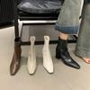 2025 autumn and winter skinny thick heel brown brown small short boots women's French retro commuter delicate Martin shoes boots