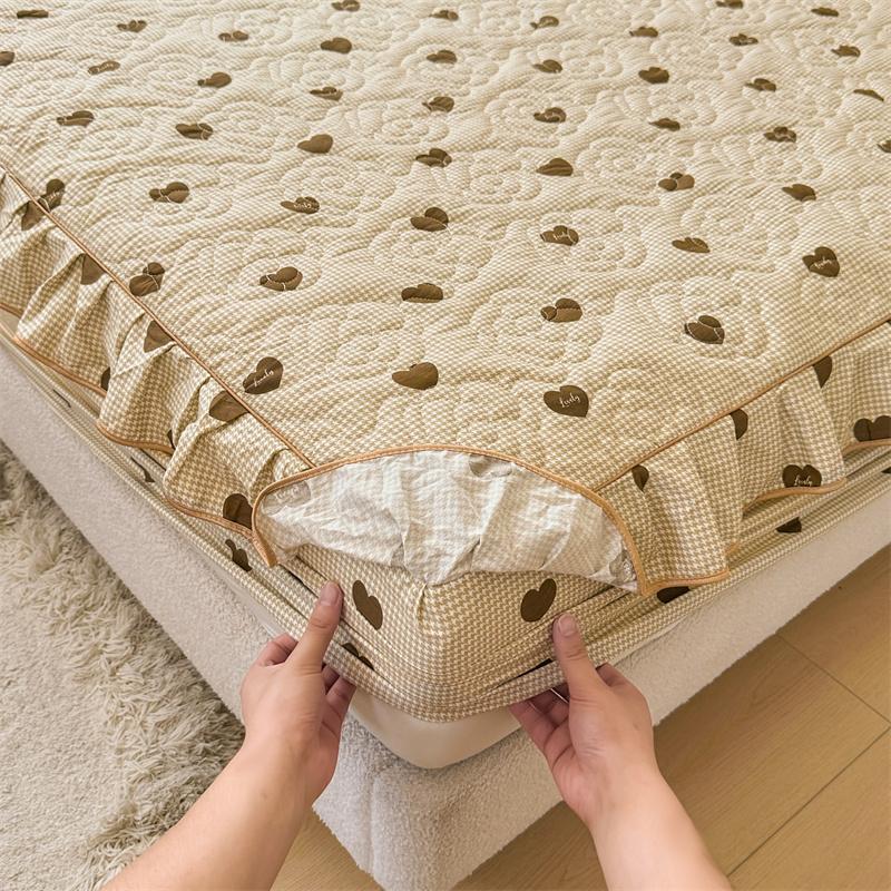 Skin-friendly Bedspread Simple Style Bed Cover Pure Cotton Mattress Protector Elastic Bed Linen cubre colchón (No Pillowcase)