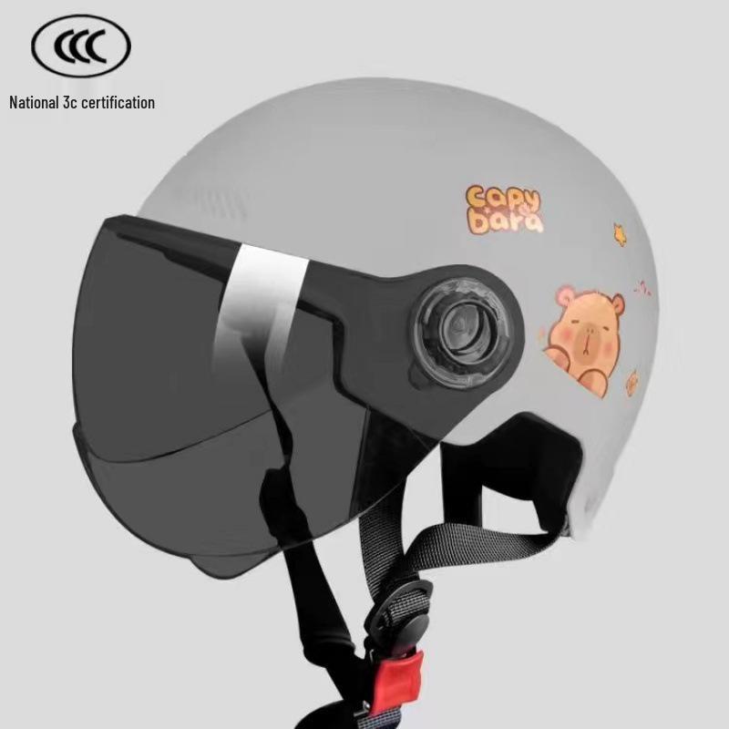 Certified Kids' Helmet: All-Season Safety for Boys & Girls - Cute & Secure for Electric Vehicles