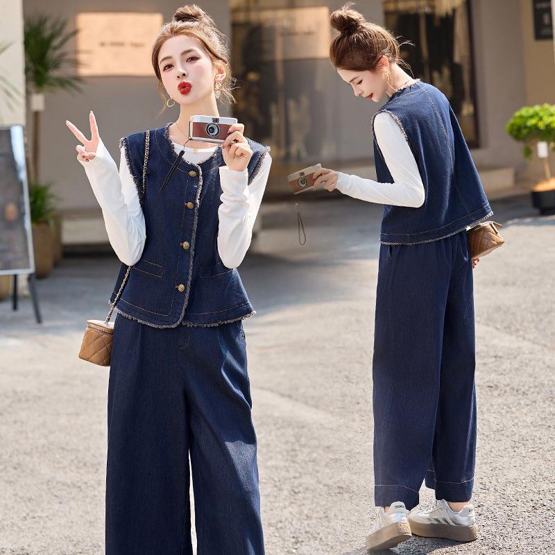 

Женский модный джинсовый костюмный набор Весна/Осень 2025 с жилетом и брюками широкого кроя, R5522 XL (130-140 jin)