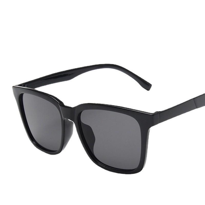 Classic Men s Korean-Style Square Sunglasses with Coated Lenses - Trendy Internet Celebrity Street Style
