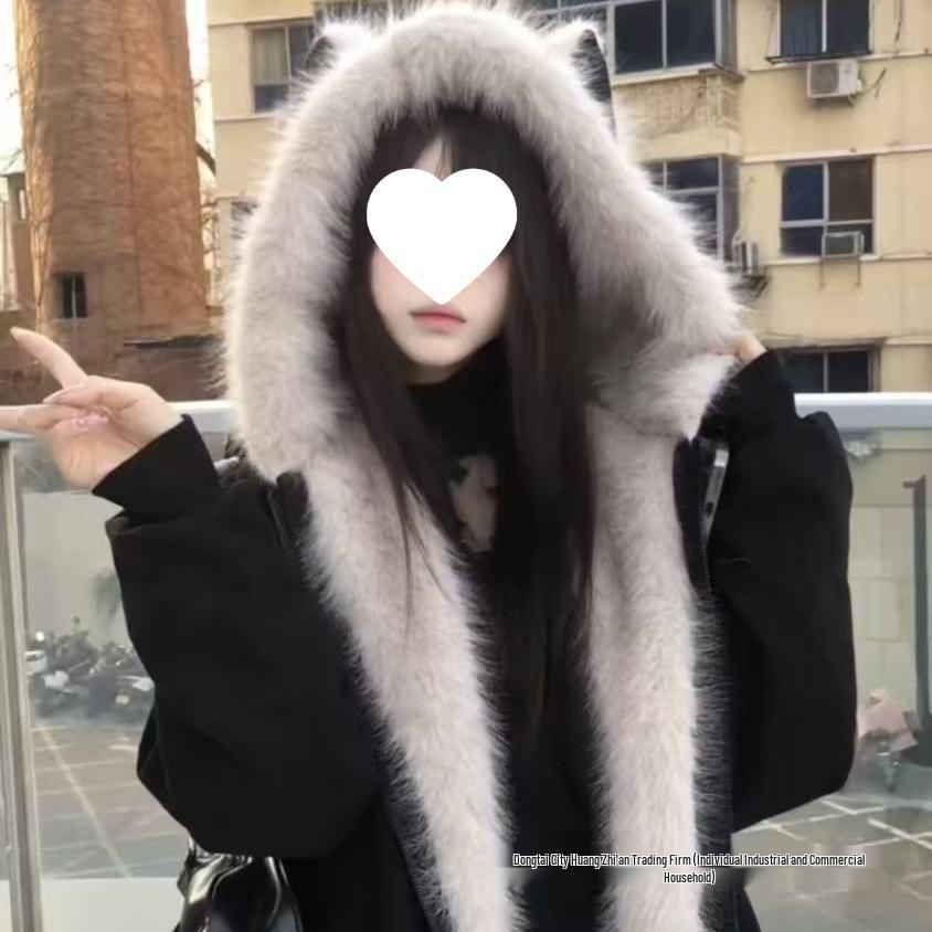 Korean Style Women's Spicy Short Winter Patchwork Fur Coat with Mountain Eagle Design