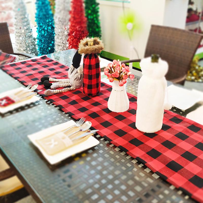Double-Sided Chequered Linen Table Runner for Christmas Dinner Decorations