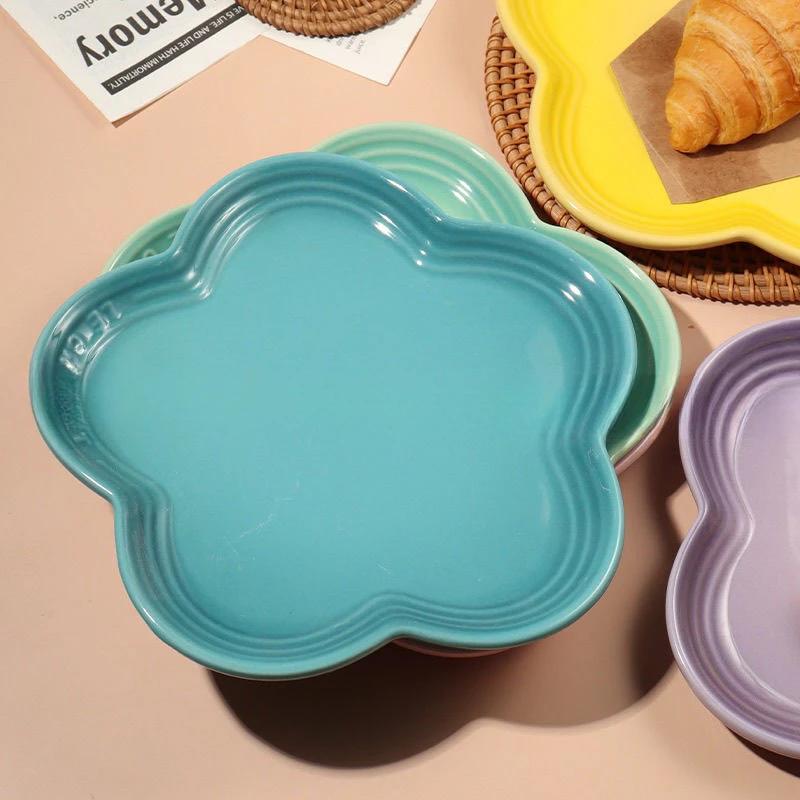 Cool Duhová Talíř s Květinou Švestky 23cm Keramický Talíř s Francouzským Okrajem 9-palcový Mělký Podnos Bytové Doplňky