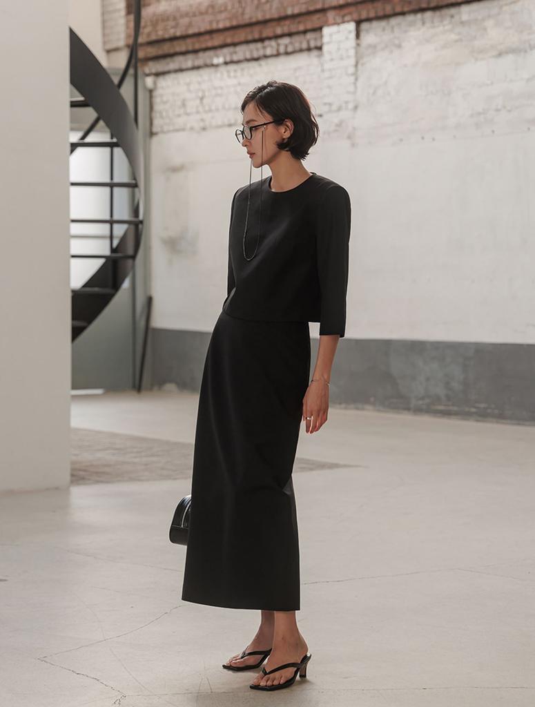Memua Minimal Queen Skirt Set (Type B)