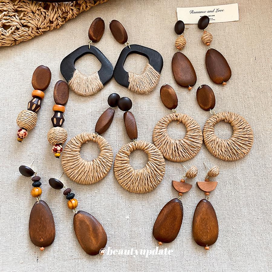 Silver Needle Wooden Raffia Oval Earrings: Ethnic Style, Retro Elegance, Unique Personality for Women.