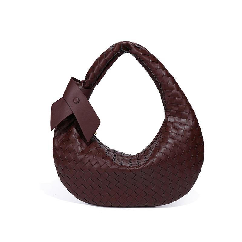 Large Capacity Woven Shoulder Bag - Trendy Crescent Dumpling Handbag, Underarm Style.