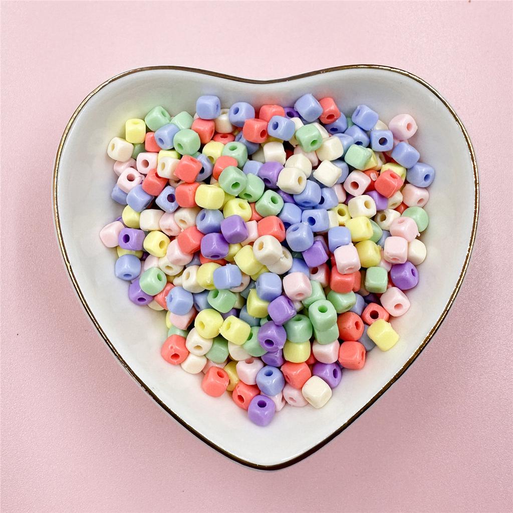 200Pcs 4mm Square Acrylic Loose Beads for Bracelet Necklace Jewelry Making Fashion DIY Handmade Beading Accessories