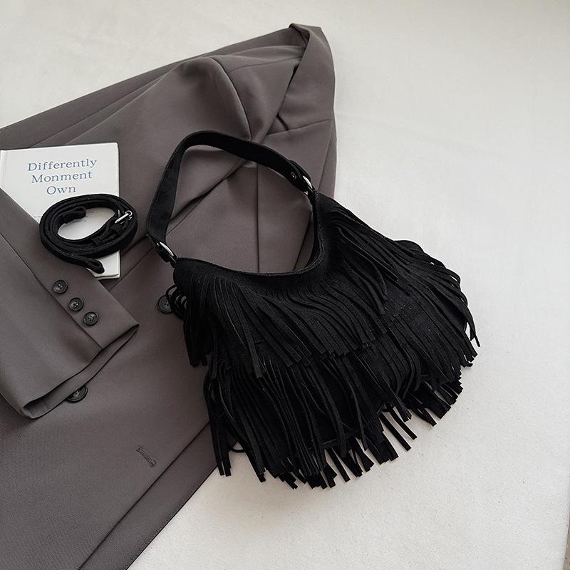 

2025 autumn new fashion Maillard style fringed bag women s bag retro tote bag large capacity underarm bag