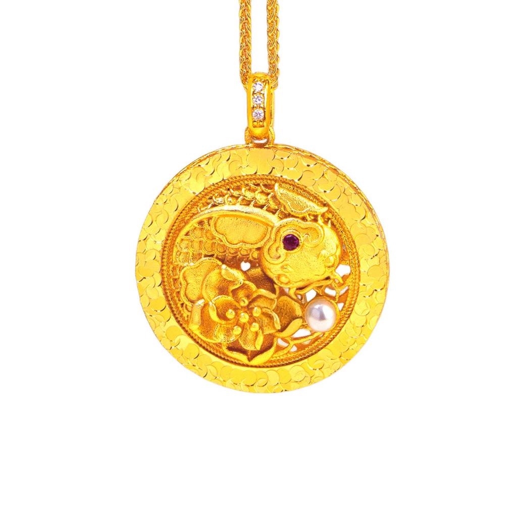 Exquisite Koi Lotus Pearl Necklace with Gold Crushed Ice Pattern