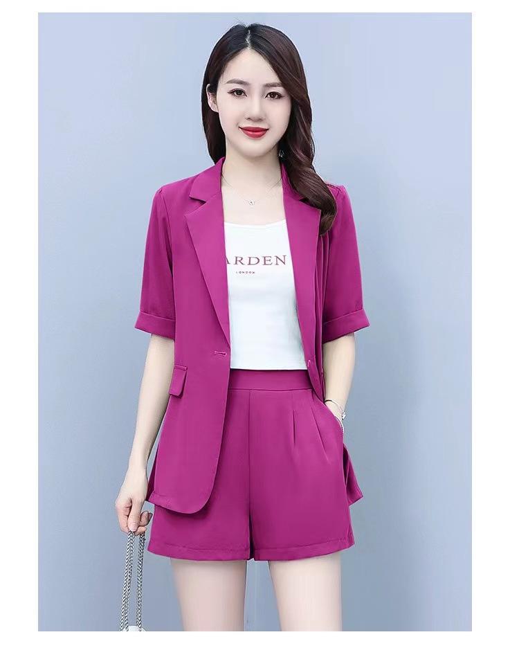 

Женский летний комплект из двух частей больших размеров: Пиджак с короткими рукавами и шорты 5XL