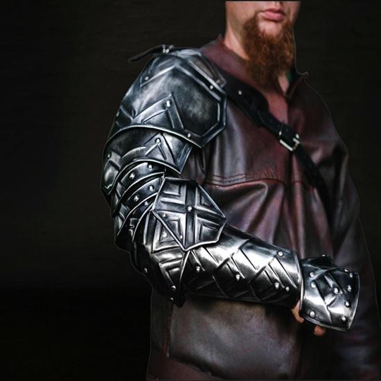 Dwarven Style Blackened LARP Shoulders Fantasy Metal Pauldrons for Cosplay, Reenactment Costume Armor Gift