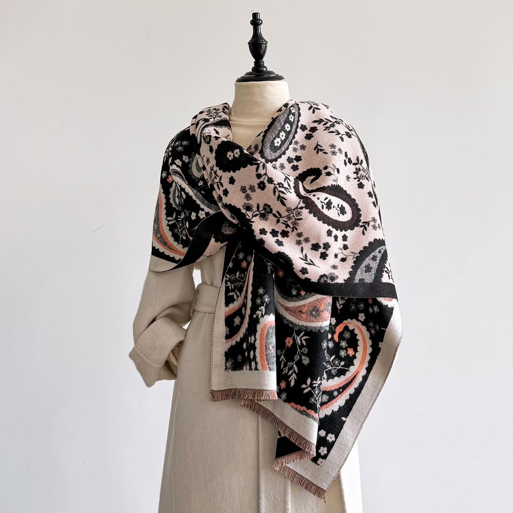 Women Cashmere Scarf Winter Paisley Patterned Thick Warm Blanket Scarf Cashew Flower Scarves Fashionable and Luxurious