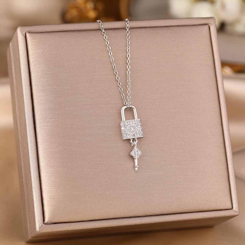 Women's Silver Titanium Steel Necklace with Micro-Inlaid Zircon - Elegant, Durable Clavicle Chain Jewelry