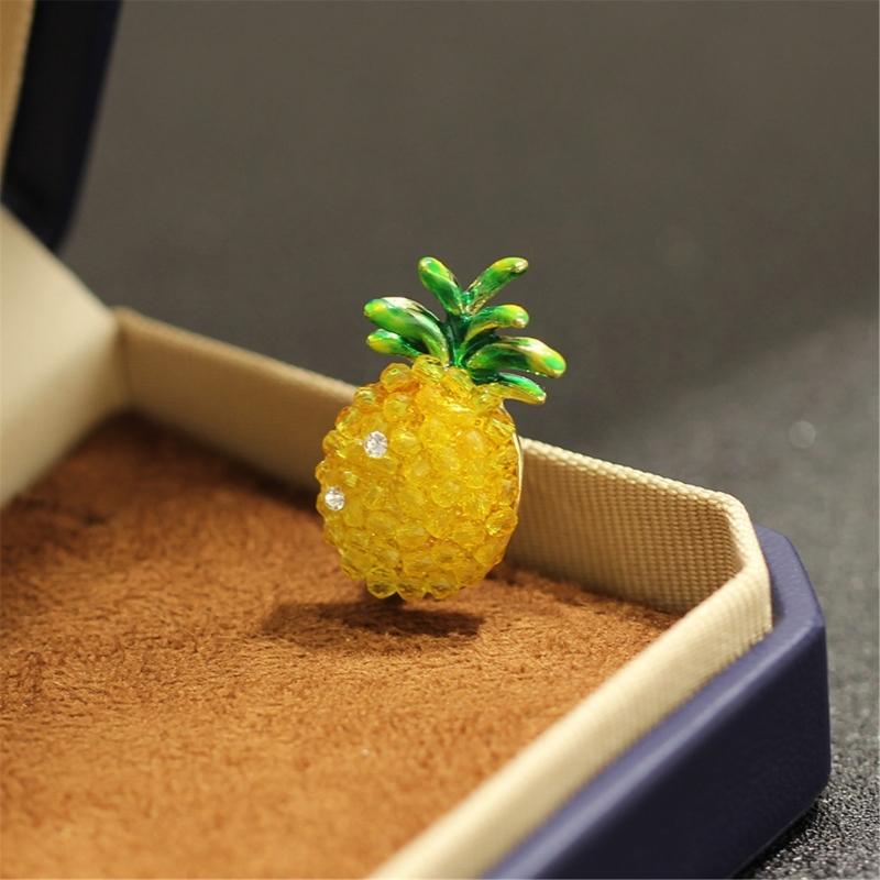 Cute Pineapple Brooch Featuring Sparkling Crystals For Tropical Fashion Accessory Lightweight Comfortable Wear