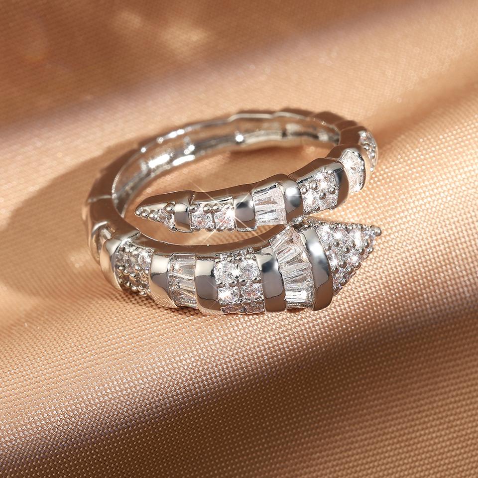 

Htpwe Металлическое кольцо с костью змеи из меди, инкрустированное цирконием, открывающееся, для женщин, с покрытием из 18-каратного золота, парное, праздничный подарок, кольцо для вечеринки, цирконий resizable