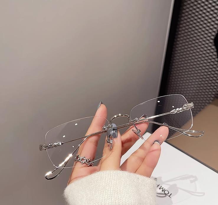 2025 Fashion New Men s and Women s Universal Radiant Glasses, Trendy, Personalized and Versatile