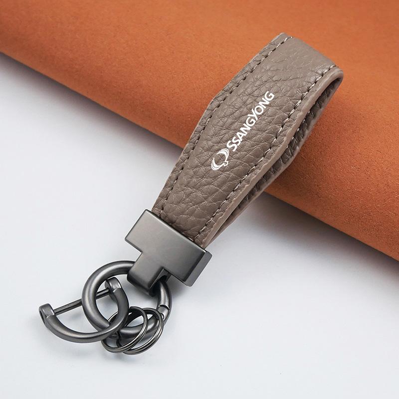 Leather metal buckle car key chain for Ssangyong Actyon Rexton Korando Rodius Kyron Tivoli Musso XLV Stavic Turismo Accessories