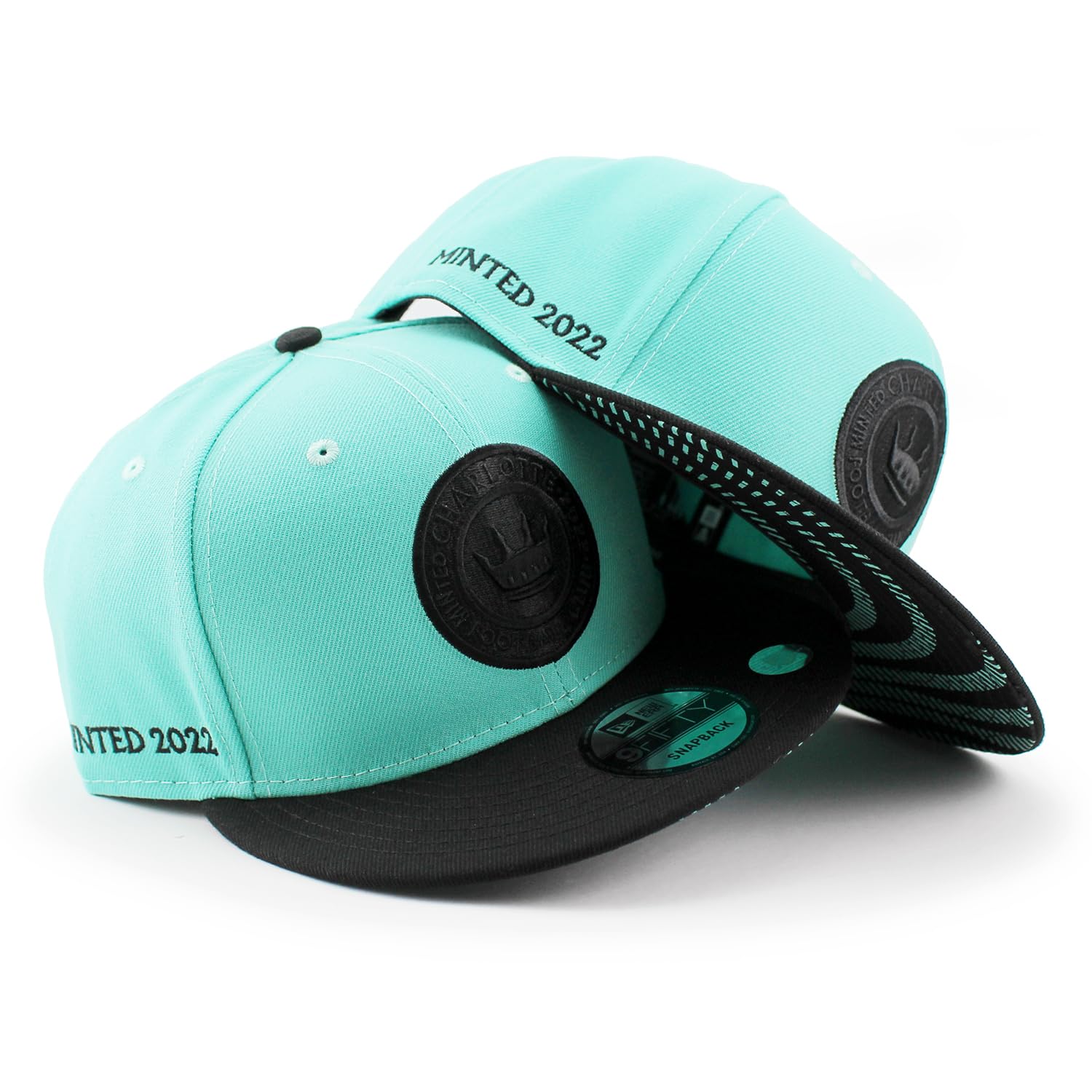 

New Era 9FIFTY Snapback Charlotte FC MLS 2T Team Basic Snapback Charlotte FC Side Patch Cap, Cap, Mint-Black, 950, [Used]