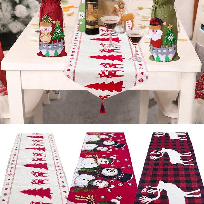 Luxuriöser bestickter Weihnachts-Tischläufer in klassischem Rot und Weiß