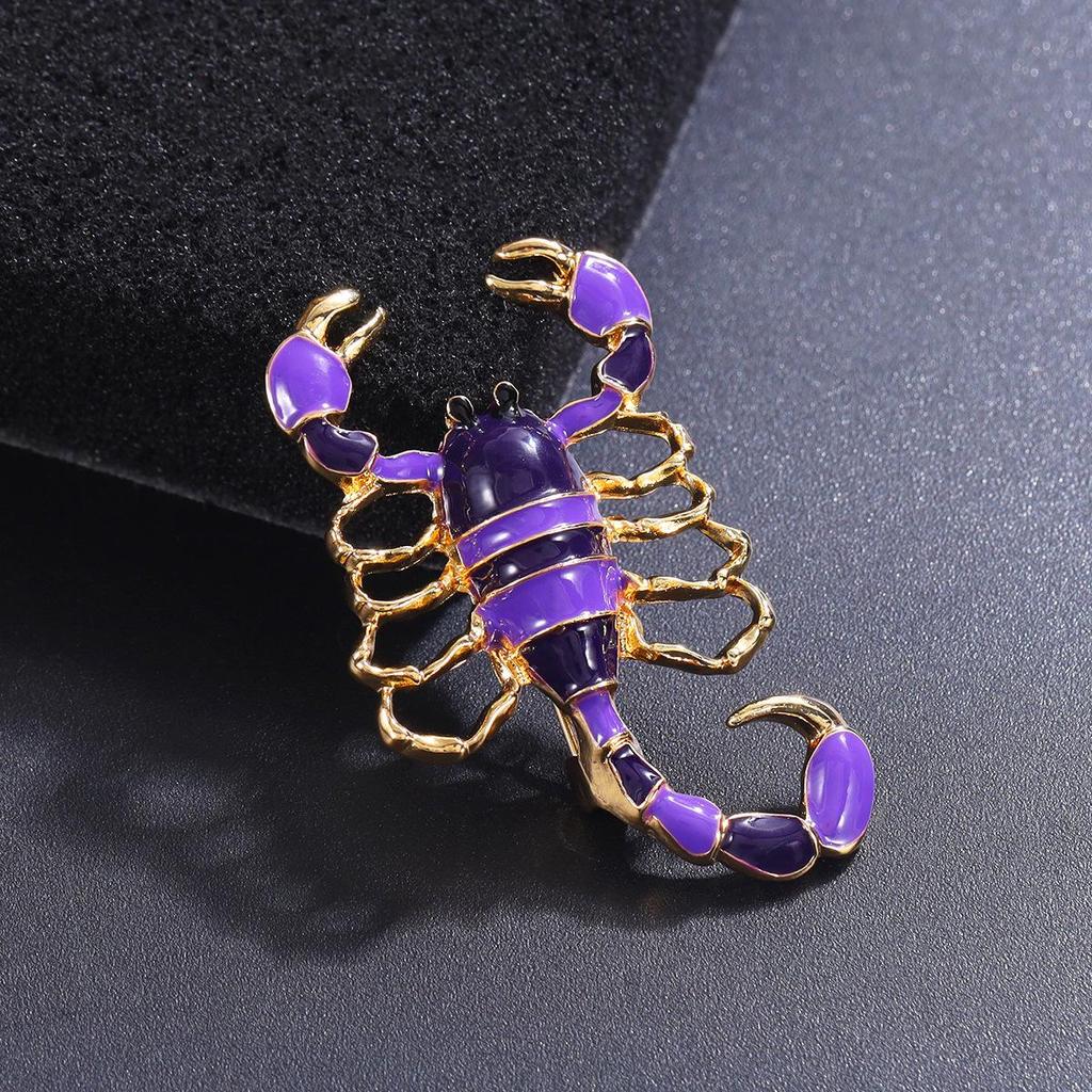 Elegant Scorpion Brooch: High-End Enamel Alloy Pin for Men's Suits
