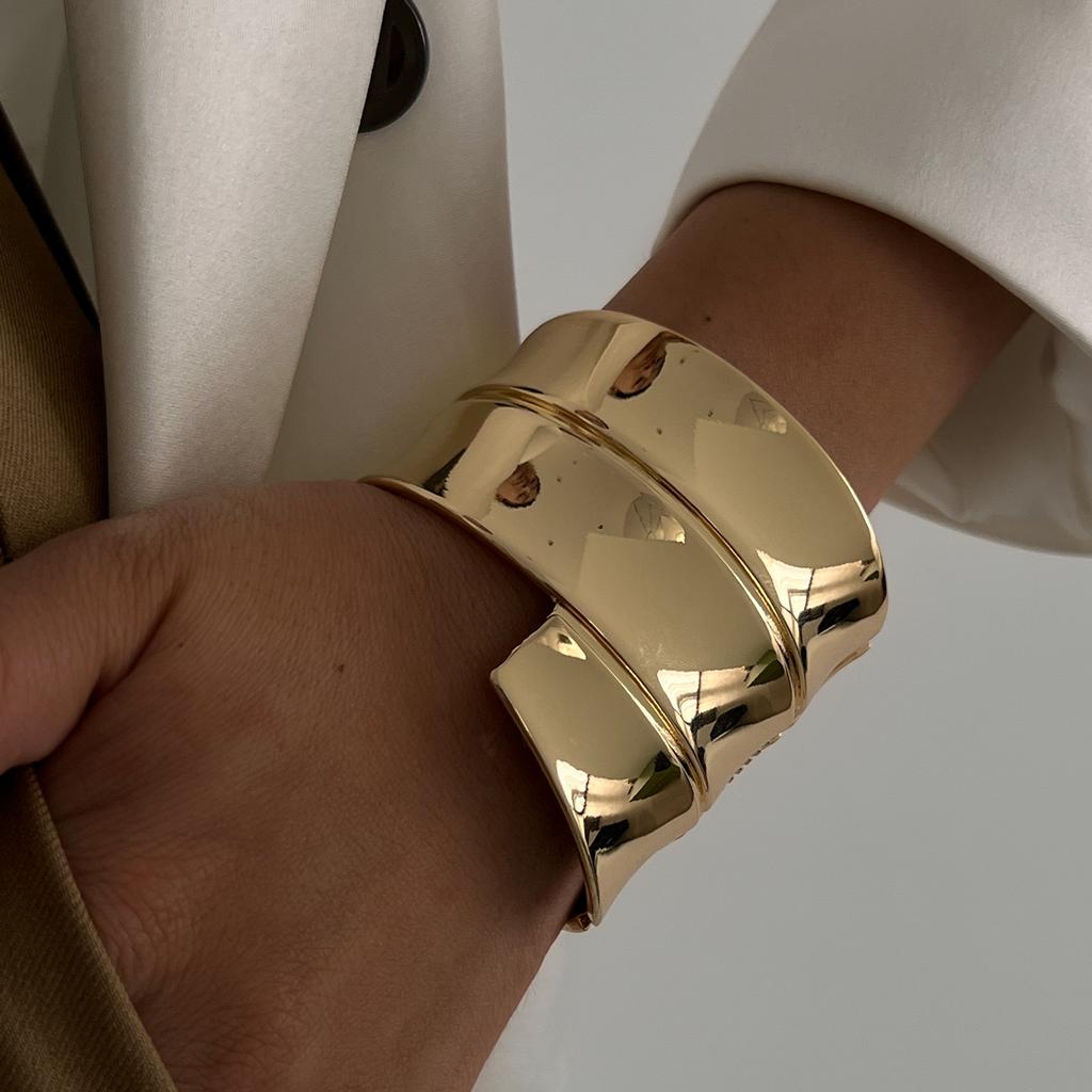 Ingemark Exaggerated Irregular Geometric Metal Chunky Spring Bangles Women Punk Wide Cuff Open Bracelet Unisex Steampunk Jewelry