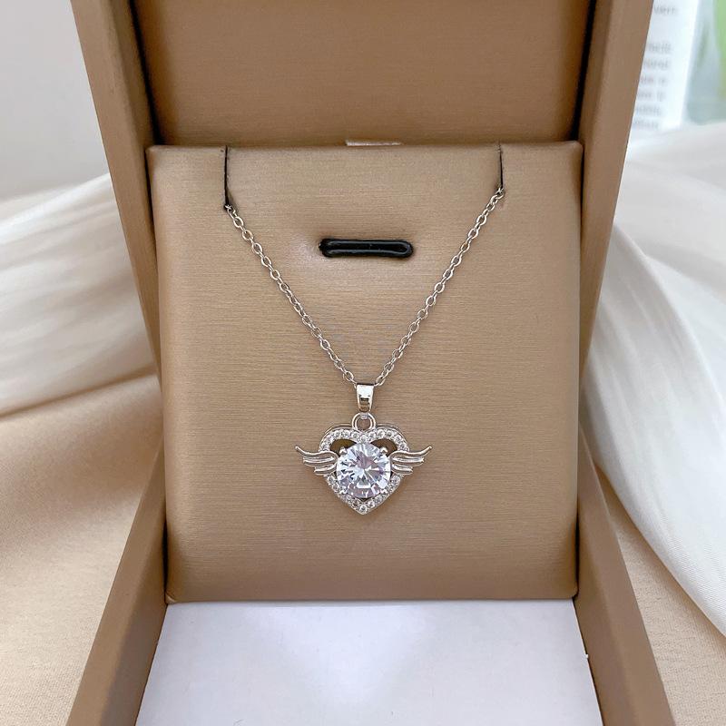 Light Luxury Micro-Inlaid With Real Gold Angel Heart Necklace Women'S New Collarbone Chain Light Luxury Niche Design