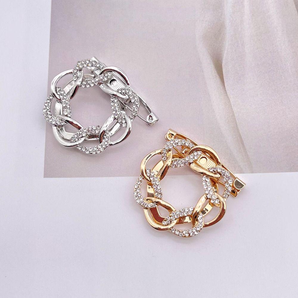 Flower Pearl Crystal Shawl Clip Korean Style Brooch  Exquisite   Decoration