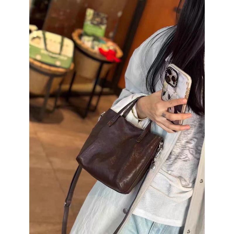New Commuter Soft Leather Bucket Bag Women's Premium Sense Portable Tote Bag Vegetable Tanned Soft Leather Shoulder Messenger Bag