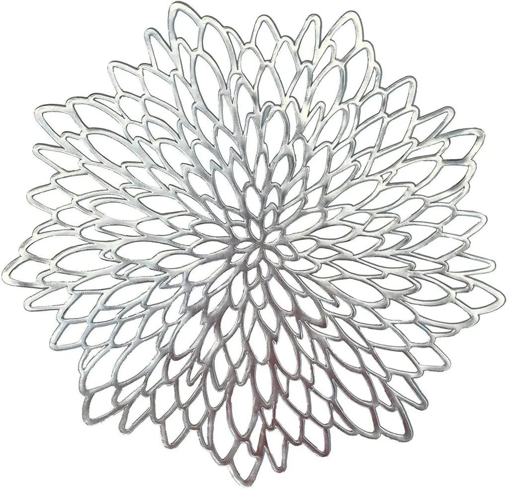 4Pc PVC Placemats Hollow Out Leaf Place Mats Washable Heat Resistant Vinyl Table Mats for Kitchen Dining Table Wedding Coasters